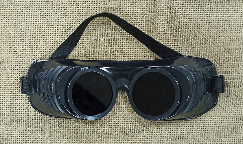 Очки газосварщика винтовые ЗН "СВОНА" 230.1