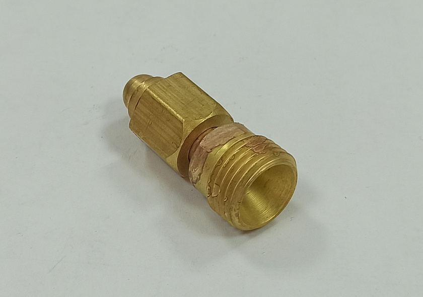 Переходник рукавный М12 гайка-М16 нар. (прав.)